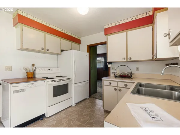 $399,900 | 4203 Southwest Sheridan Avenue, Pendleton, OR 97801