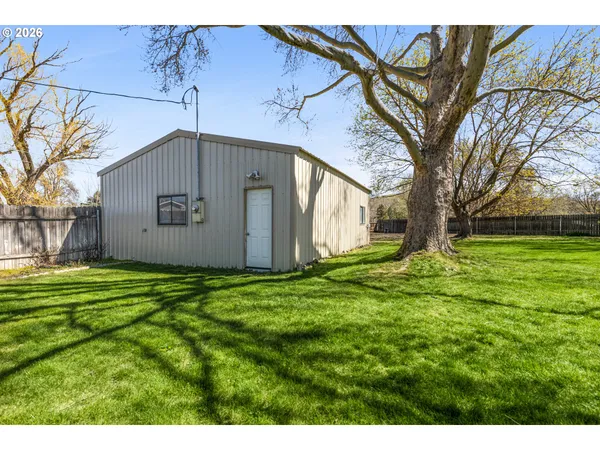 $399,900 | 4203 Southwest Sheridan Avenue, Pendleton, OR 97801