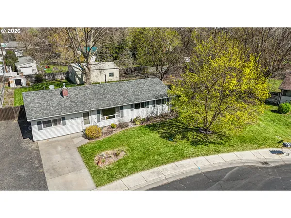 $399,900 | 4203 Southwest Sheridan Avenue, Pendleton, OR 97801