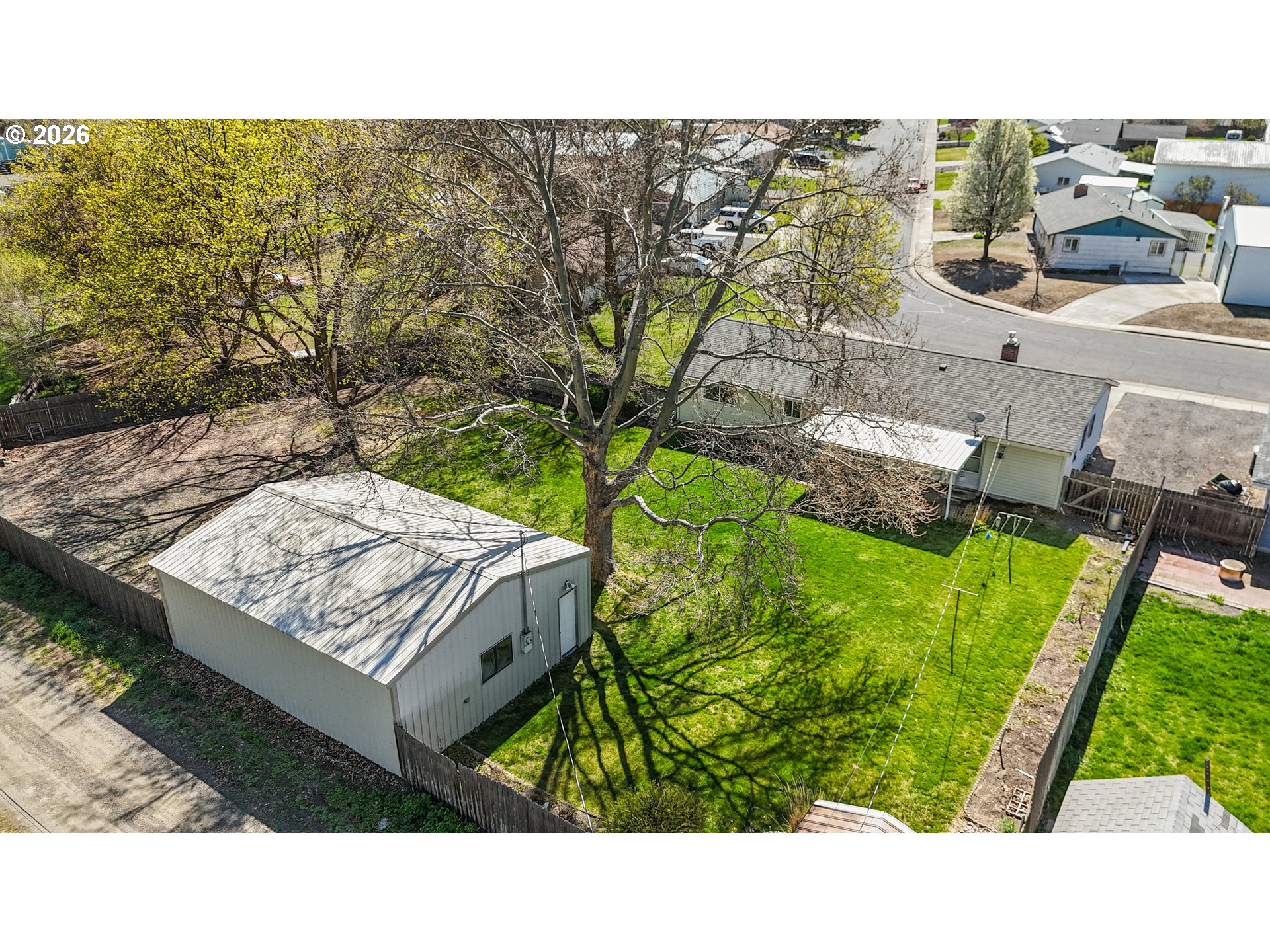 4203 Southwest Sheridan Avenue Pendleton, OR 97801 - Photo 4 of 41