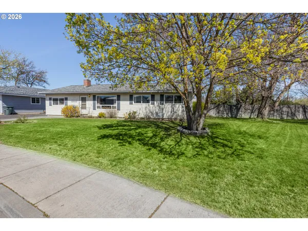 $399,900 | 4203 Southwest Sheridan Avenue, Pendleton, OR 97801