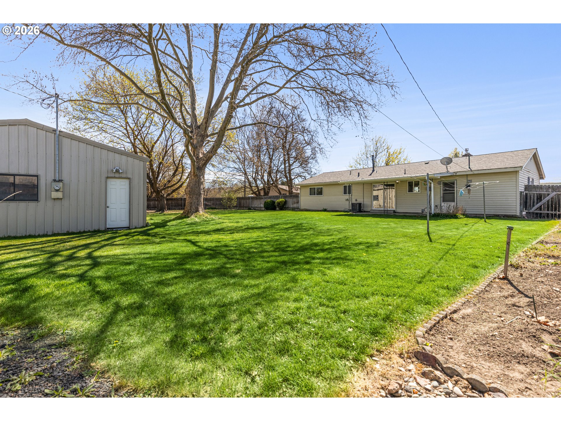 4203 Southwest Sheridan Avenue Pendleton, OR 97801 - Photo 6 of 41