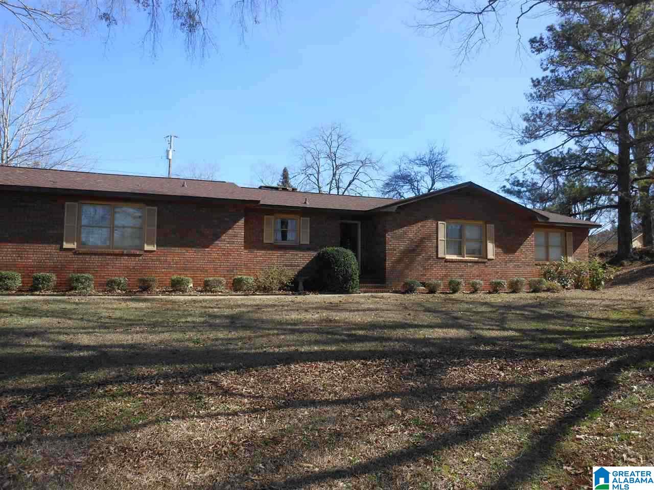 802 Pinecrest Road Sylacauga, AL 35150 - Photo 1 of 16