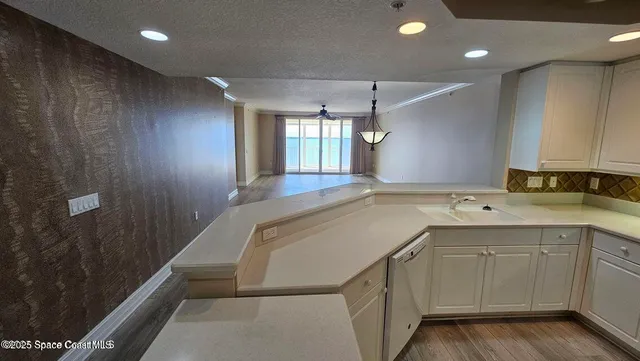 $345,000 | 480 Sail Lane, Unit 302, Merritt Island, FL 32953