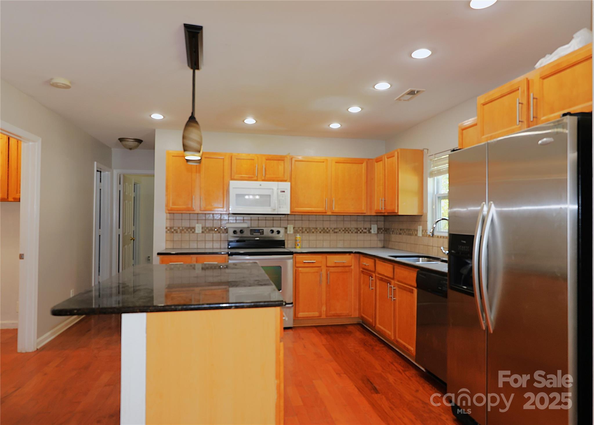 12013 Bending Branch Road Charlotte, NC 28227 - Photo 6 of 25