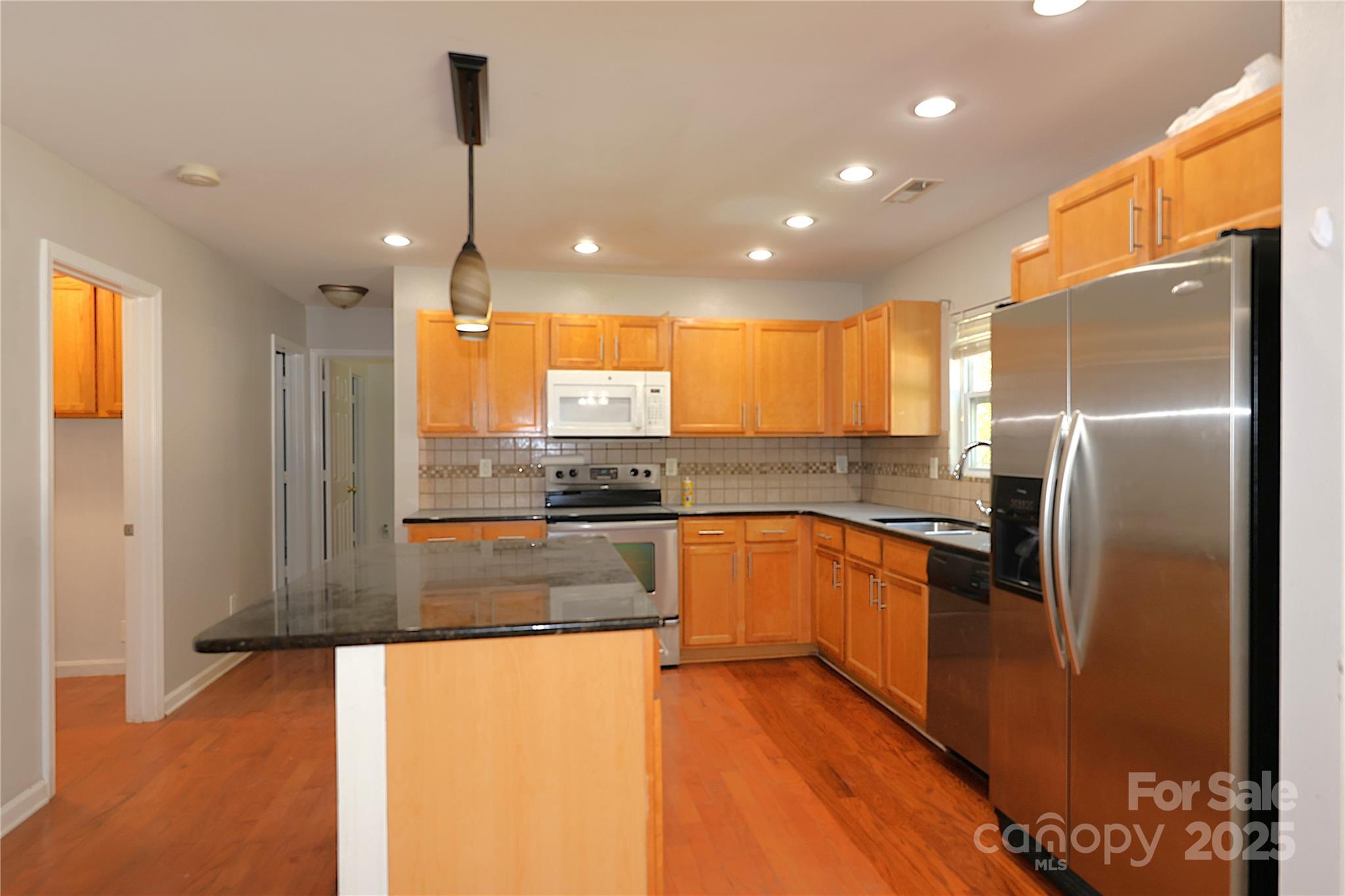 12013 Bending Branch Road Charlotte, NC 28227 - Photo 8 of 25