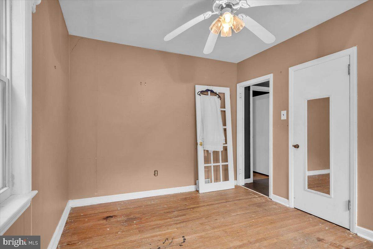 40 Fairfax Drive Cinnaminson, NJ 08077 - Photo 13 of 31 2nd Bedroom