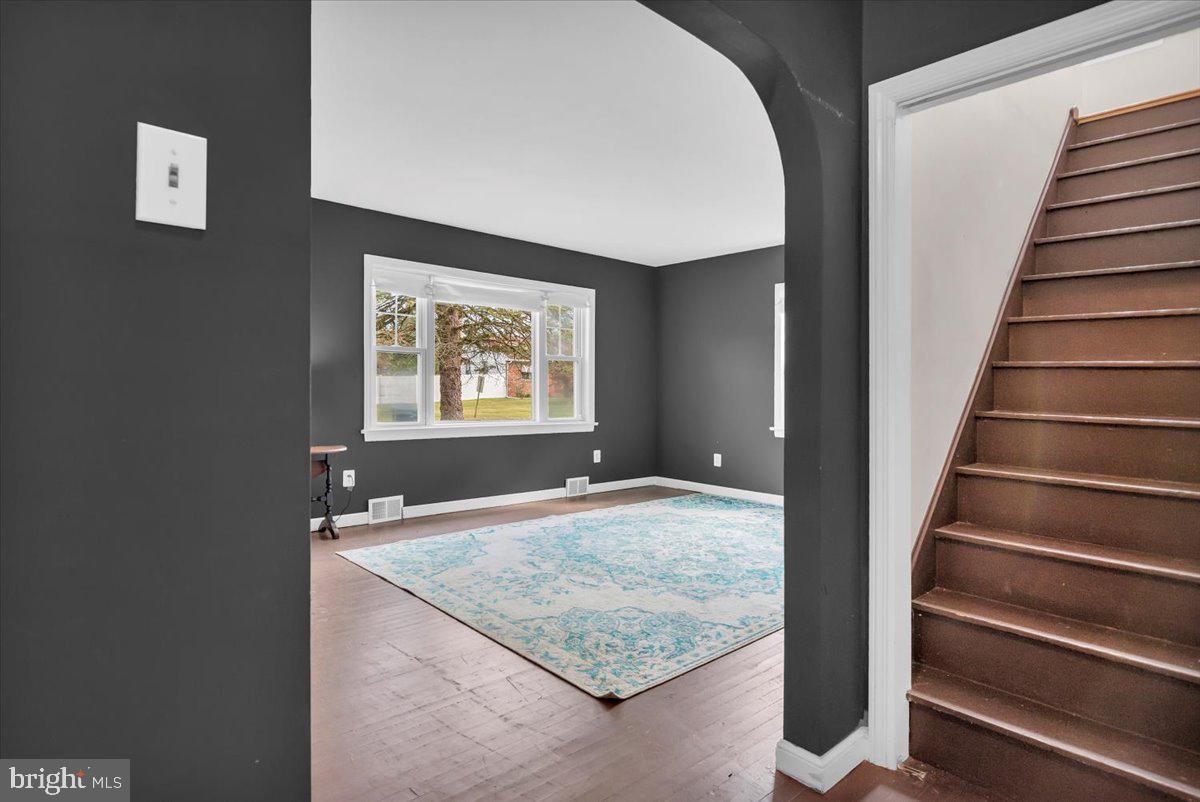 40 Fairfax Drive Cinnaminson, NJ 08077 - Photo 15 of 31 View from hallway