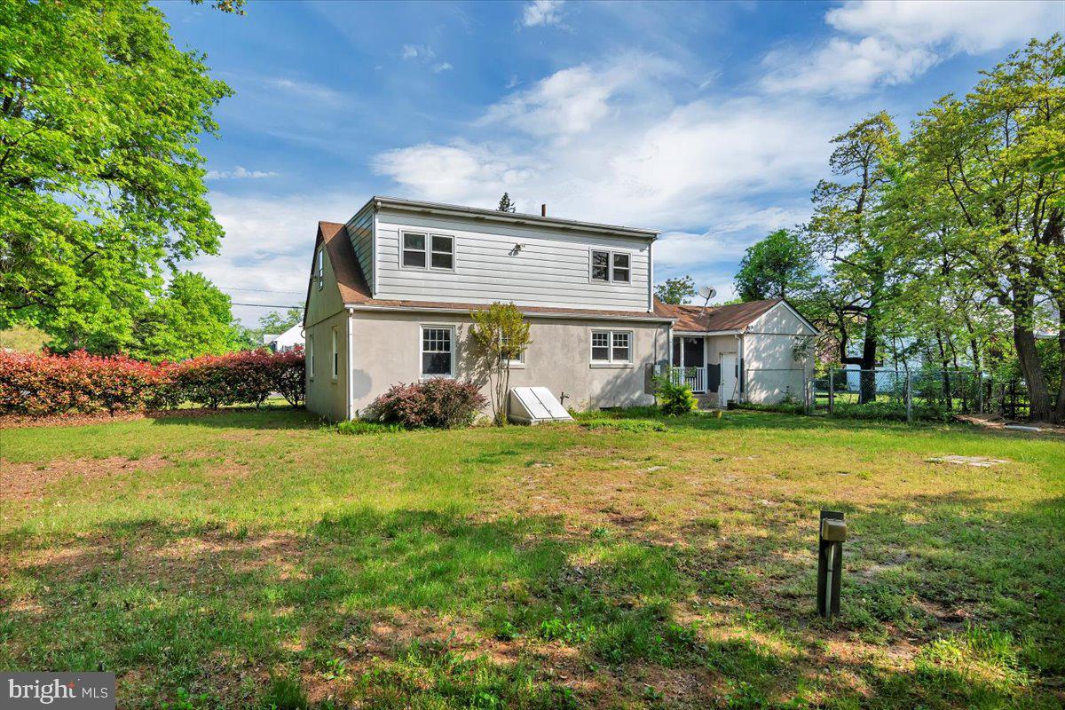 40 Fairfax Drive Cinnaminson, NJ 08077 - Photo 22 of 31 great sized backyard
