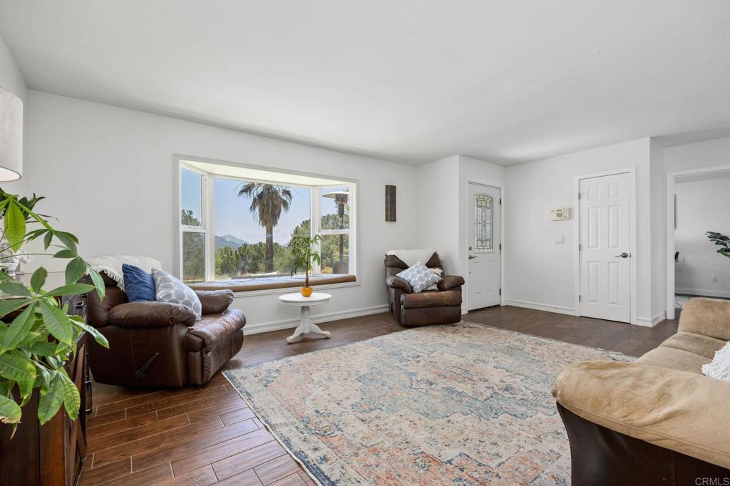 24376 Rutherford Road Ramona, CA 92065 - Photo 6 of 65
