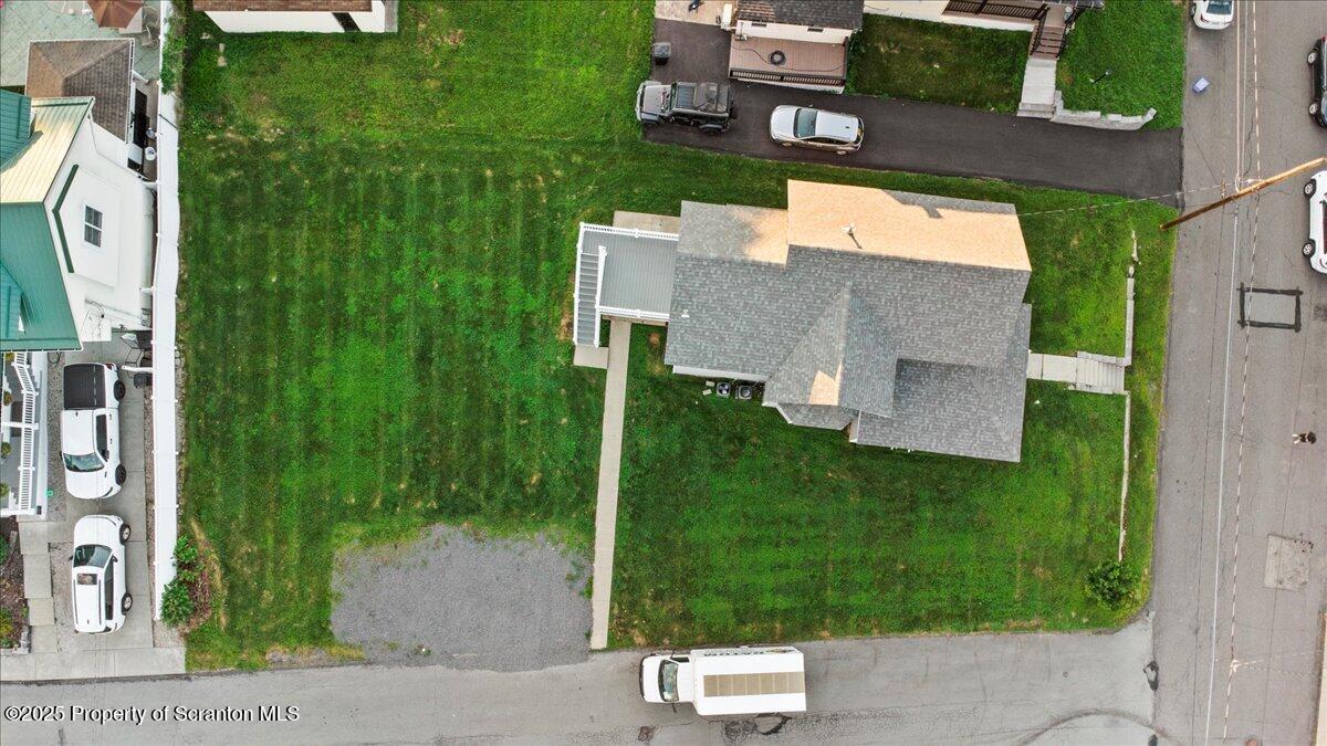 127 West Line Street Olyphant, PA 18447 - Photo 4 of 46 04-DJI_0510