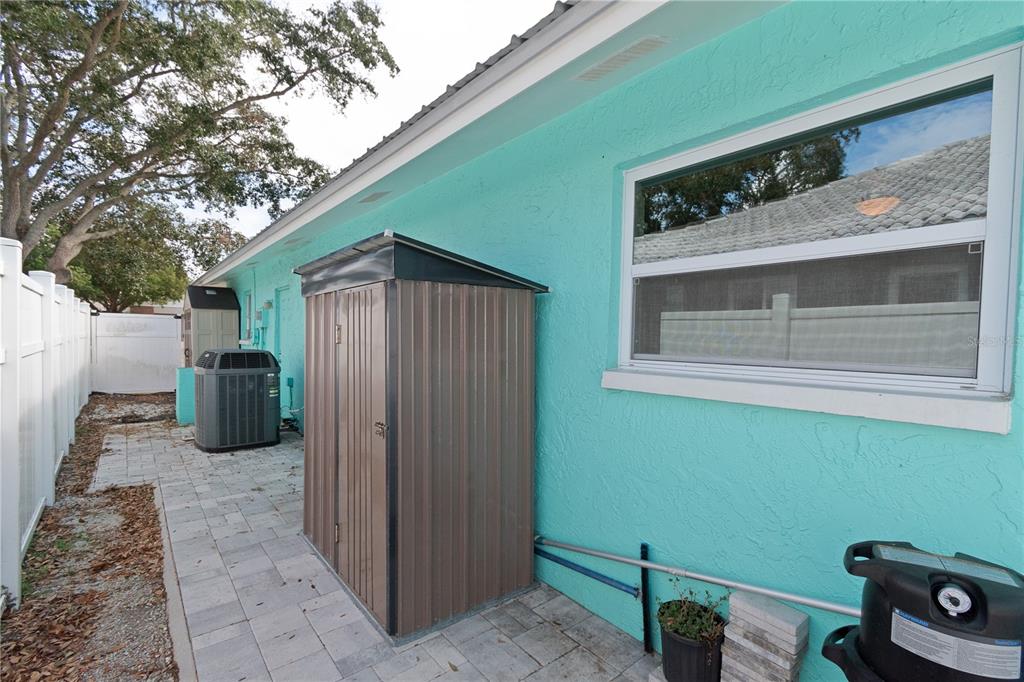 1250 Dinnerbell Lane East Dunedin, FL 34698 - Photo 35 of 44