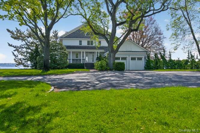 336 Centre Island Road Oyster Bay, NY 11771 - Photo 2 of 49