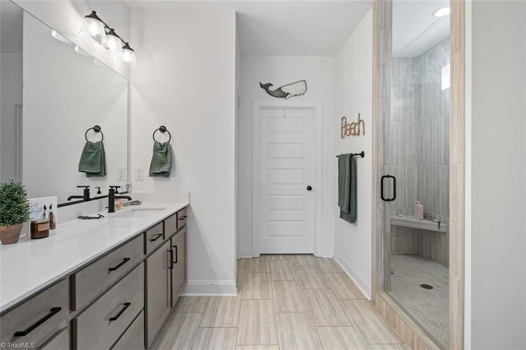 317 Grand Worth Way King, NC 27021 - Photo 15 of 27 Primary En-Suite
