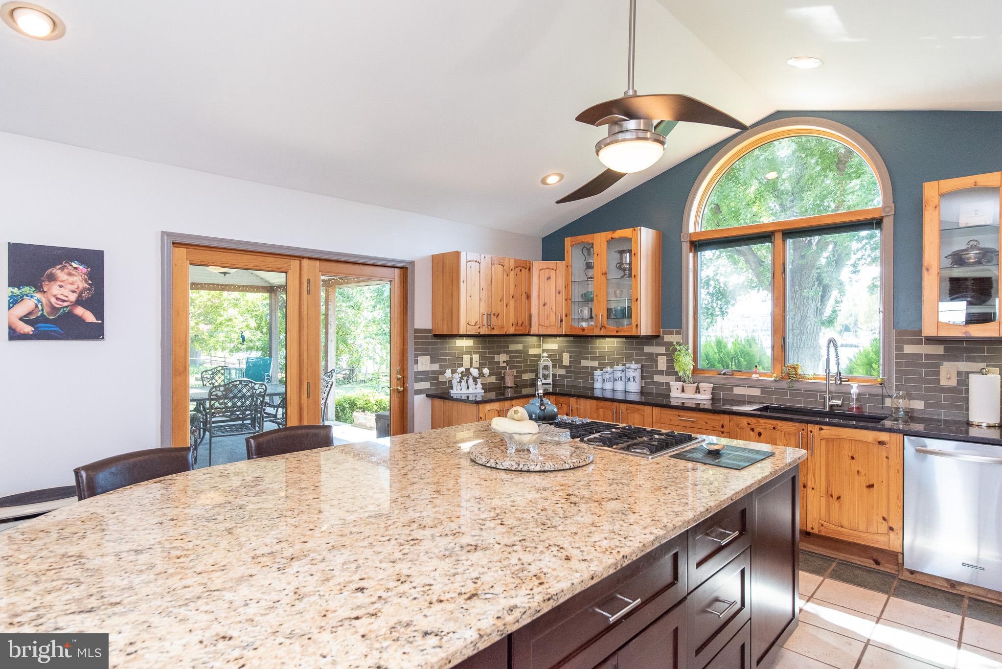 8213 Shore Road Baltimore, MD 21222 - Photo 22 of 78 Kitchen