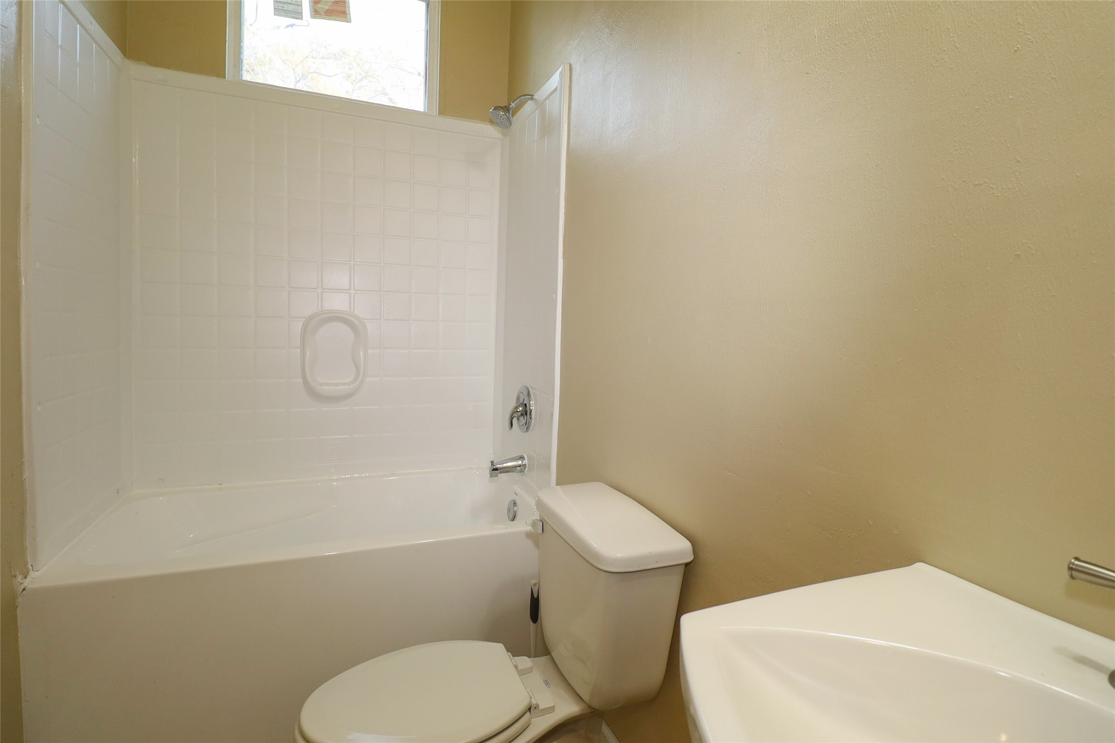4621 Wiley Road Houston, TX 77093 - Photo 7 of 12