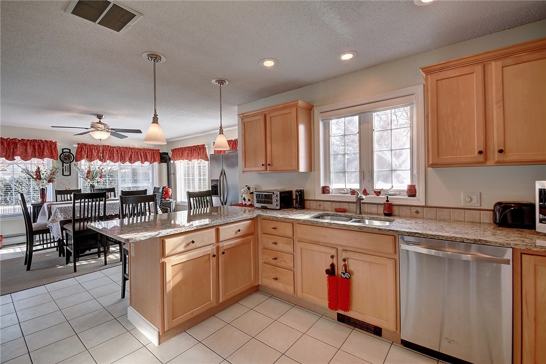 47 Trolley Lane Westerly, RI 02891 - Photo 11 of 39 Gallery Image 11