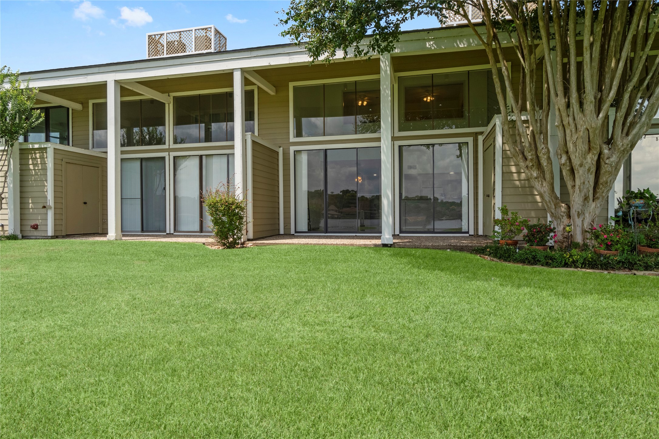 135 April Point Drive South Conroe, TX 77356 - Photo 27 of 46