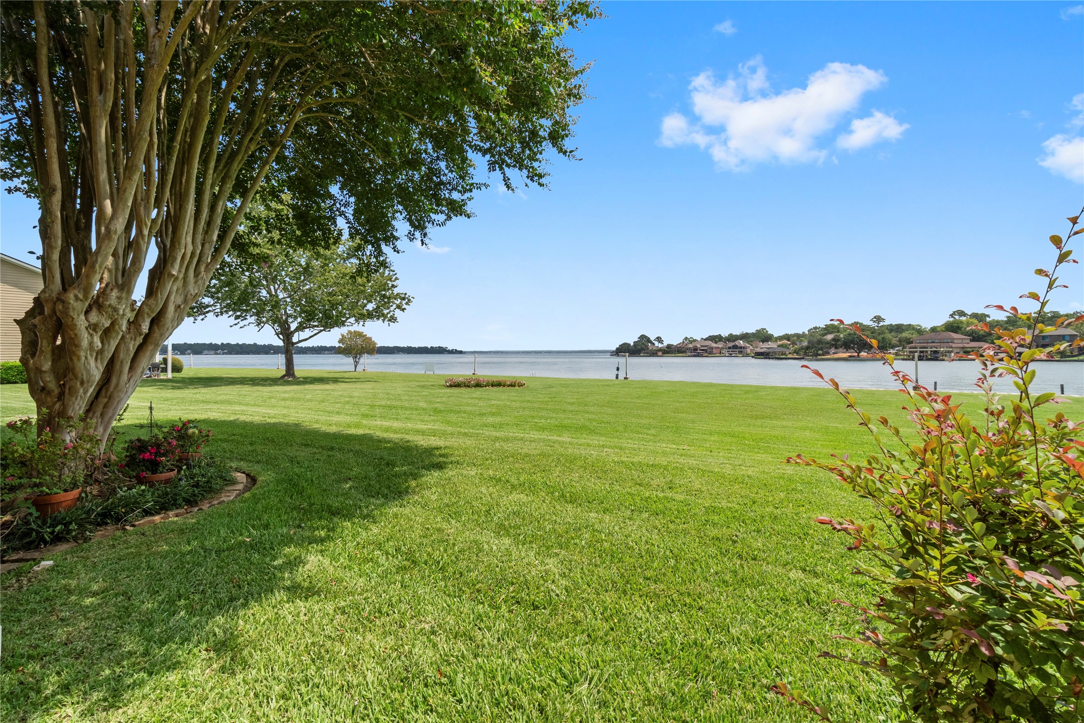 135 April Point Drive South Conroe, TX 77356 - Photo 40 of 46