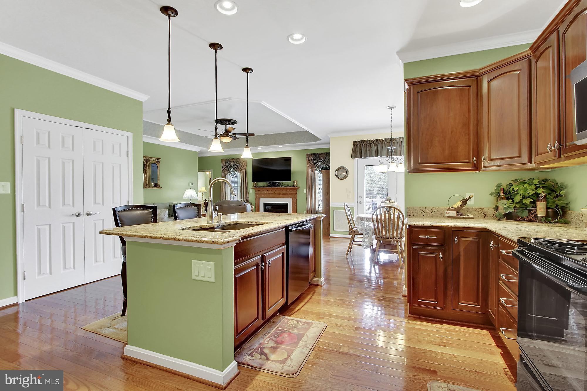 18 St Michaels Way Hanover, PA 17331 - Photo 5 of 31
