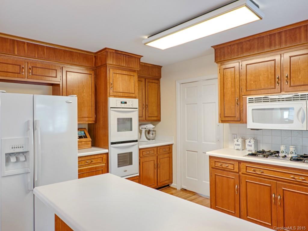 5535 Robinhood Road Charlotte, NC 28211 - Photo 6 of 24 Gallery Image 6