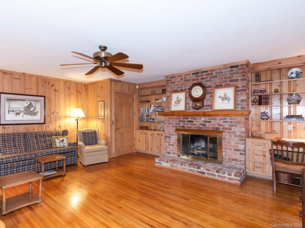 5535 Robinhood Road Charlotte, NC 28211 - Photo 10 of 24 Gallery Image 10