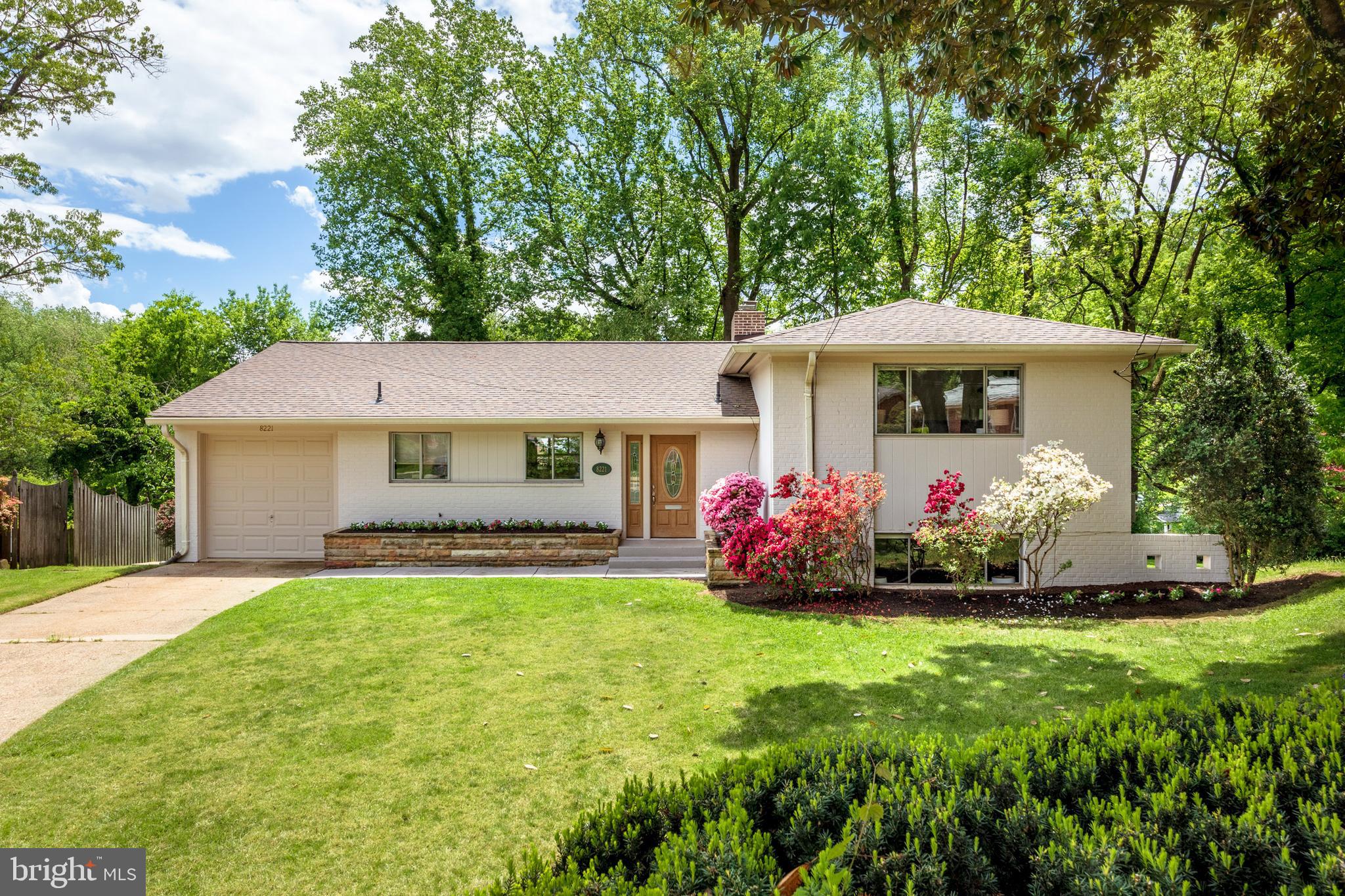 Light Filled Contemporary on a quiet cul-de-sac