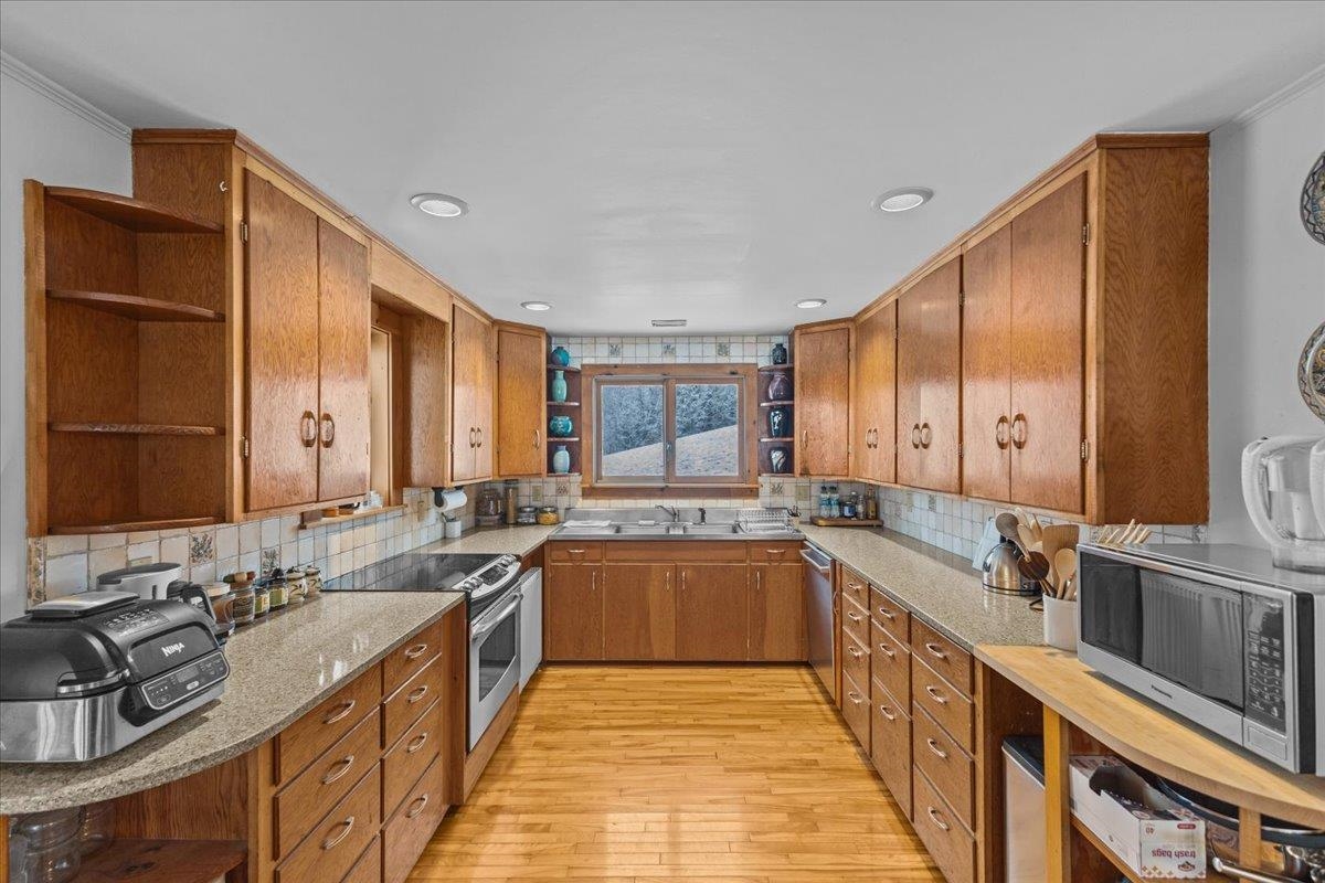 1986 Lower Elmore Mountain Road Morristown, VT 05661 - Photo 31 of 60