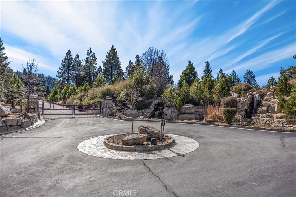109 Mill Pond Road Lake Arrowhead, CA 92352 - Photo 41 of 43