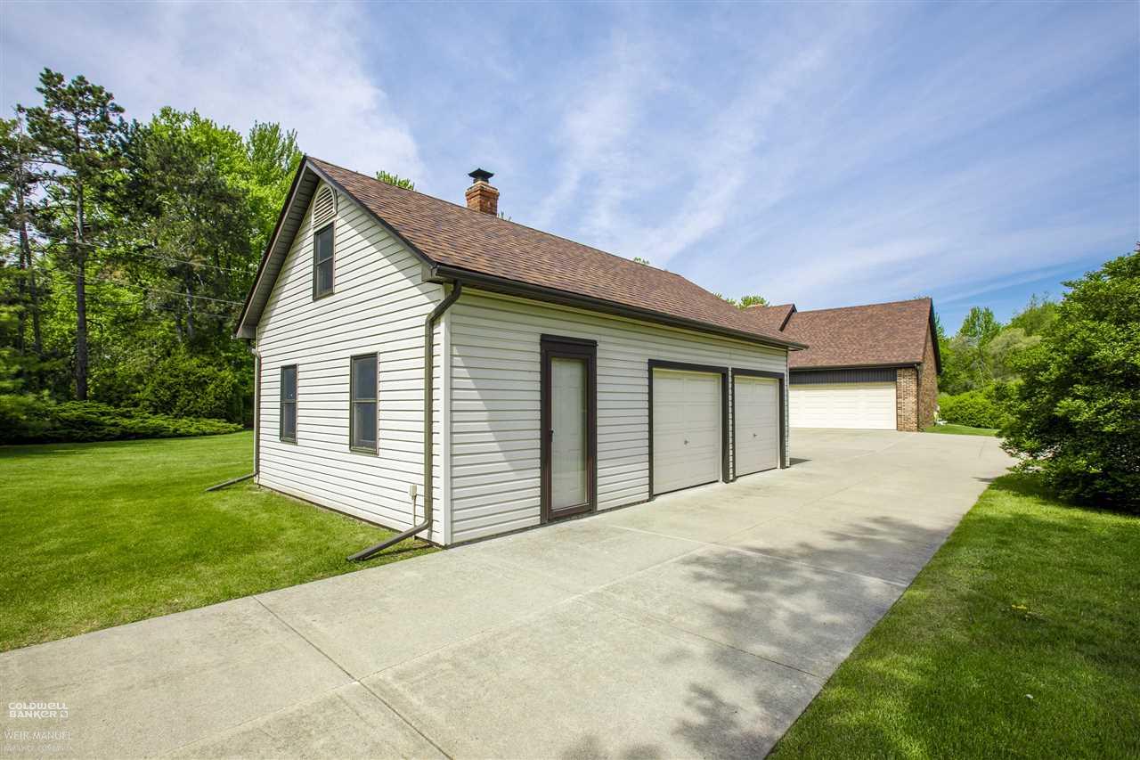 47037 Sugarbush Road Chesterfield, MI 48047 - Photo 7 of 48