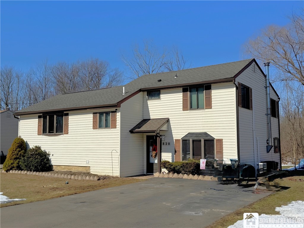 820 Beach Road Evans, NY 14006 - Photo 1 of 1