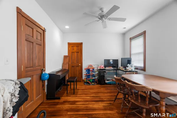 $2,300 | 623 Whitney Avenue, Unit 3, New Haven, CT 06511