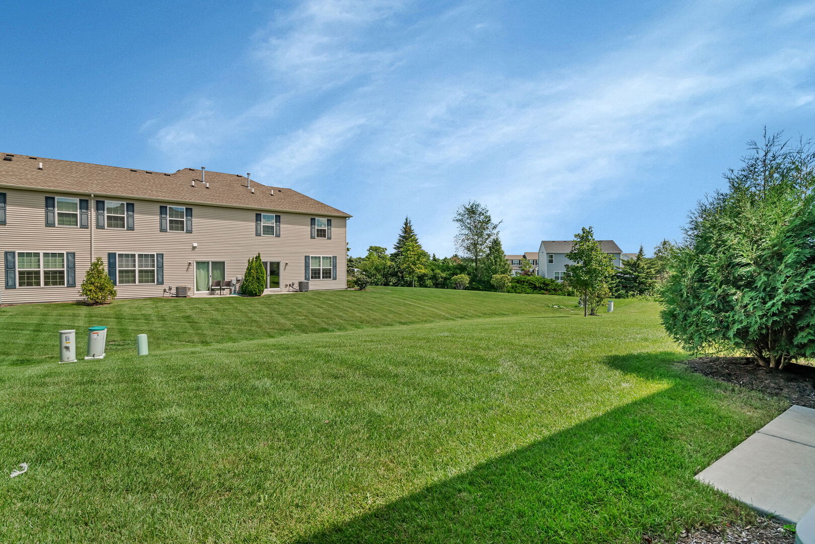 1334 Hawk Hollow Drive Yorkville, IL 60560 - Photo 23 of 28 a view of a house with a big yard