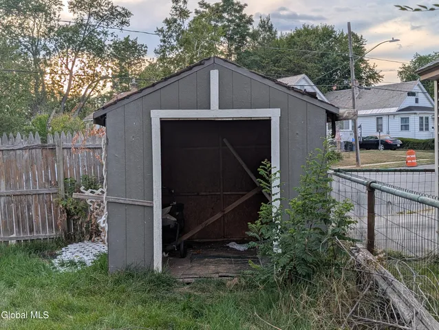 $29,000 | 450 Eleanor Street, Schenectady, NY 12306