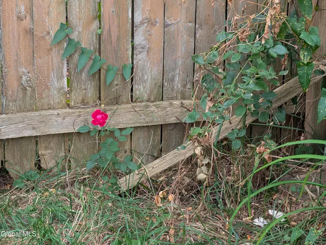 $29,000 | 450 Eleanor Street, Schenectady, NY 12306