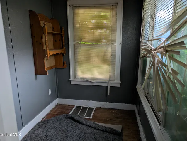 $29,000 | 450 Eleanor Street, Schenectady, NY 12306