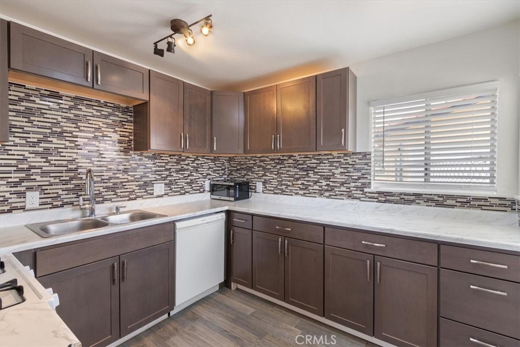 43324 45th Street West Lancaster, CA 93536 - Photo 7 of 22