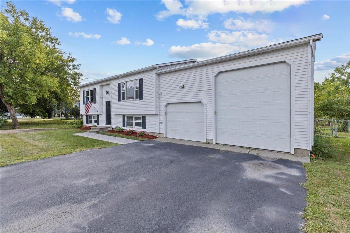 58 Edward Street St. Albans, VT 05478 - Photo 4 of 47