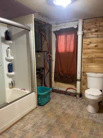 $73,900 | 47 Enfield Road, Lincoln, ME 04457