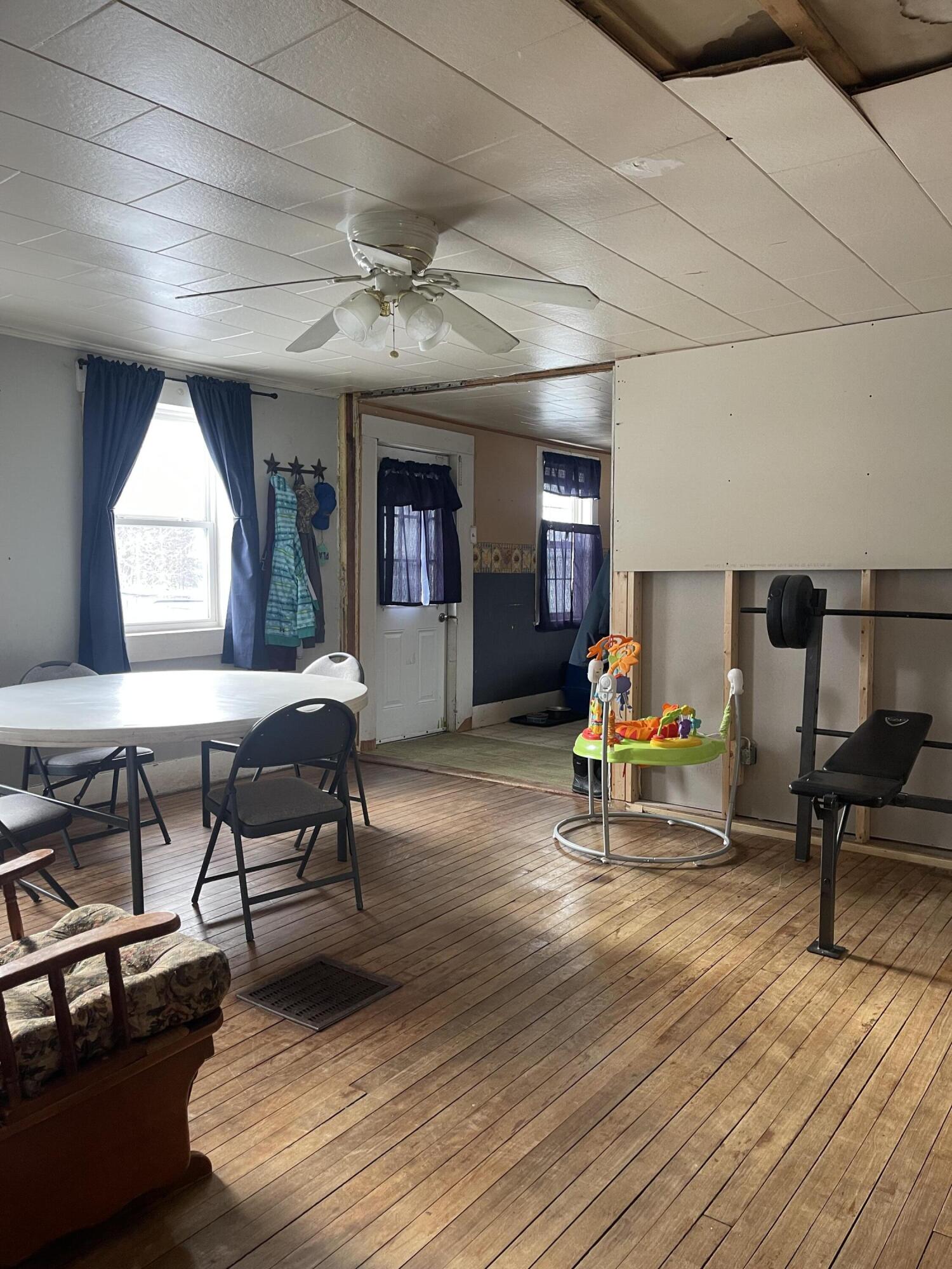 47 Enfield Road Lincoln, ME 04457 - Photo 8 of 16 IMG_9755