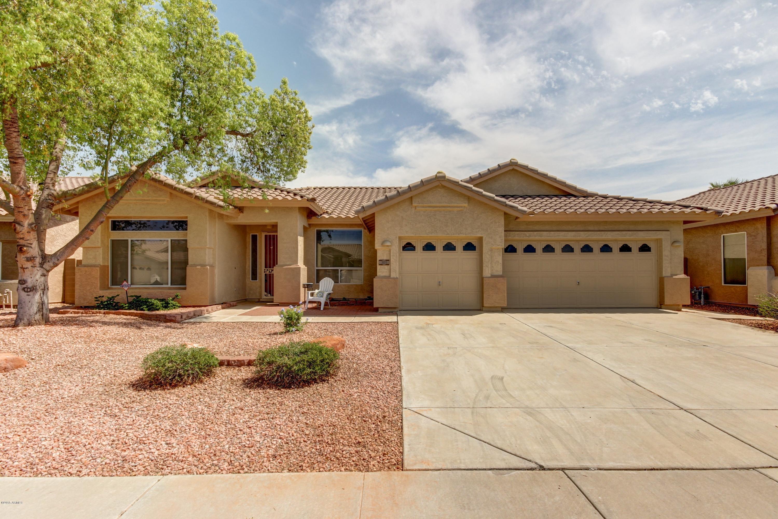305 West Del Rio Street Gilbert, AZ 85233 - Photo 1 of 46 Front (2)