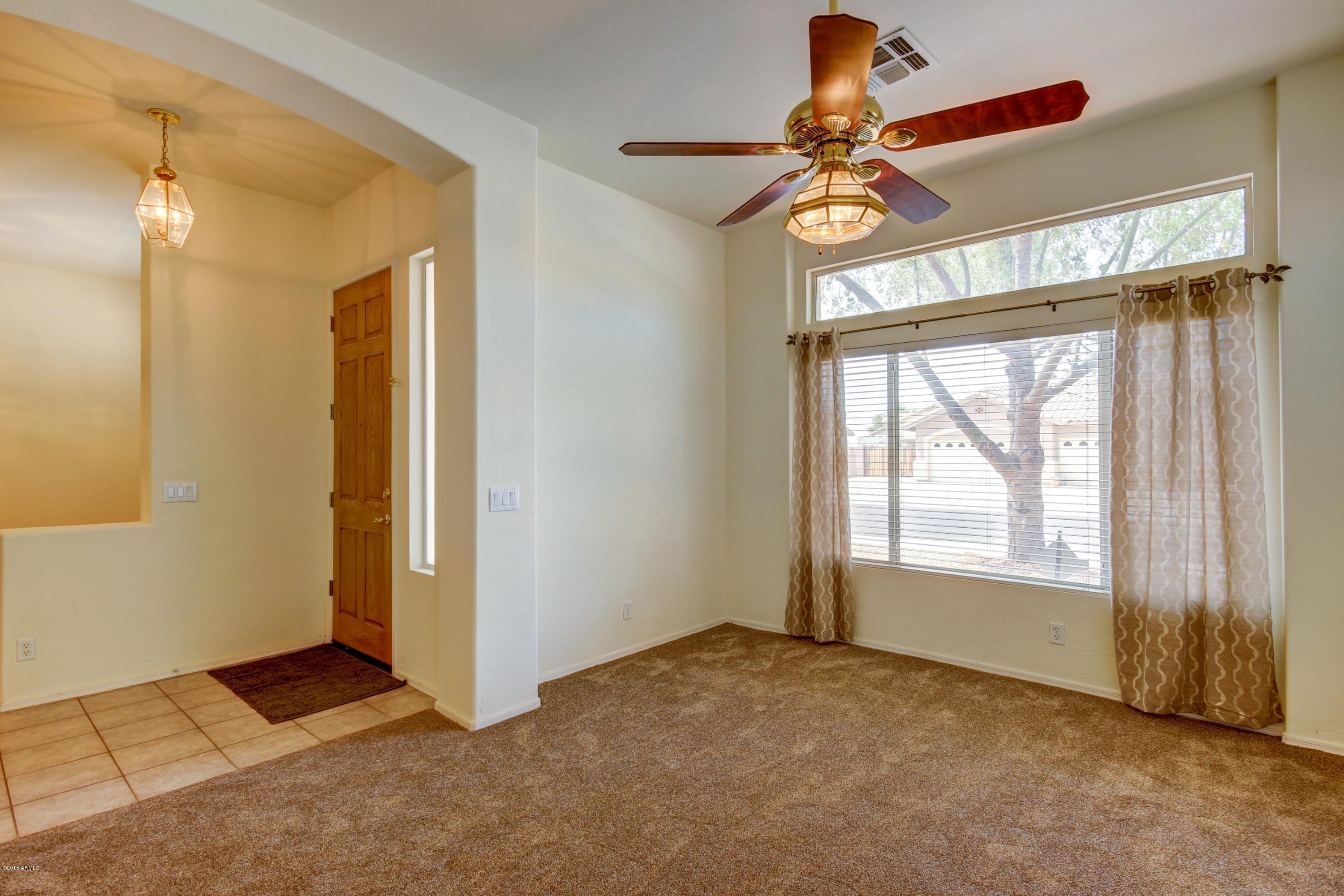 305 West Del Rio Street Gilbert, AZ 85233 - Photo 5 of 46 Living Room (3)
