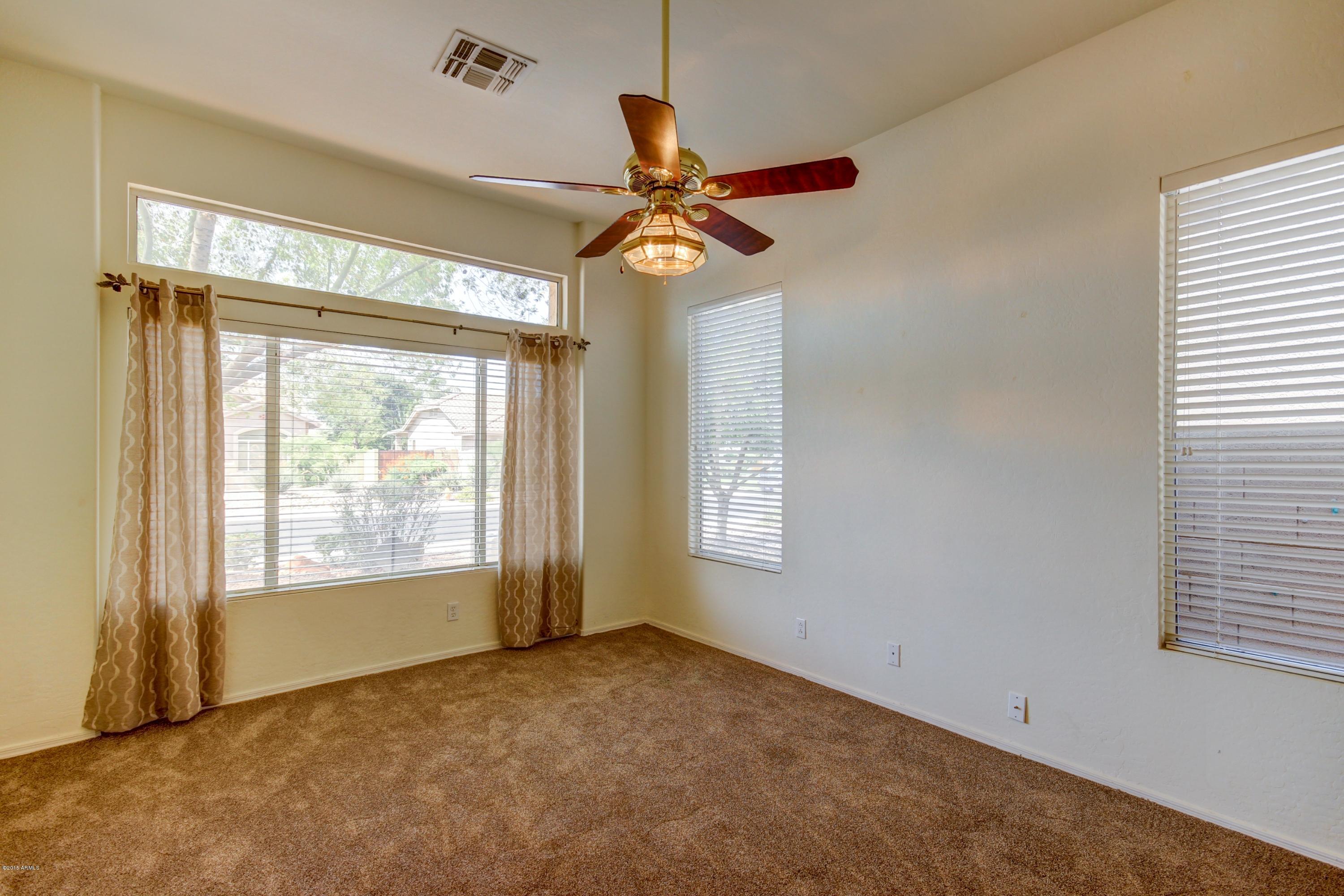 305 West Del Rio Street Gilbert, AZ 85233 - Photo 6 of 46 Living Room (2)