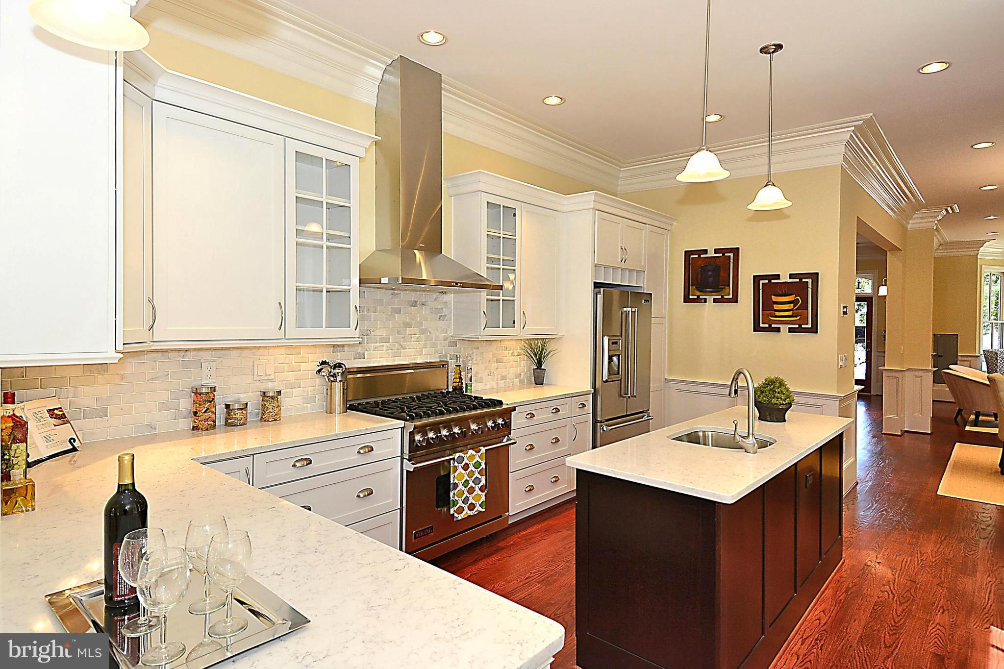 1530 15th Street Northwest Washington, DC 20005 - Photo 5 of 12 Kitchen