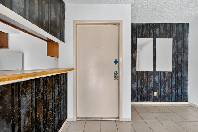 $65,000 | 10110 Forum W Drive, Unit 422, Houston, TX 77036