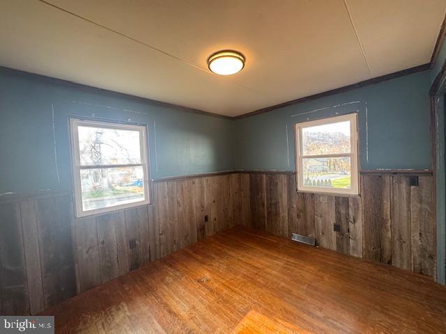 300 Locust Street Burnham, PA 17009 - Photo 14 of 35 an empty room with windows and closet