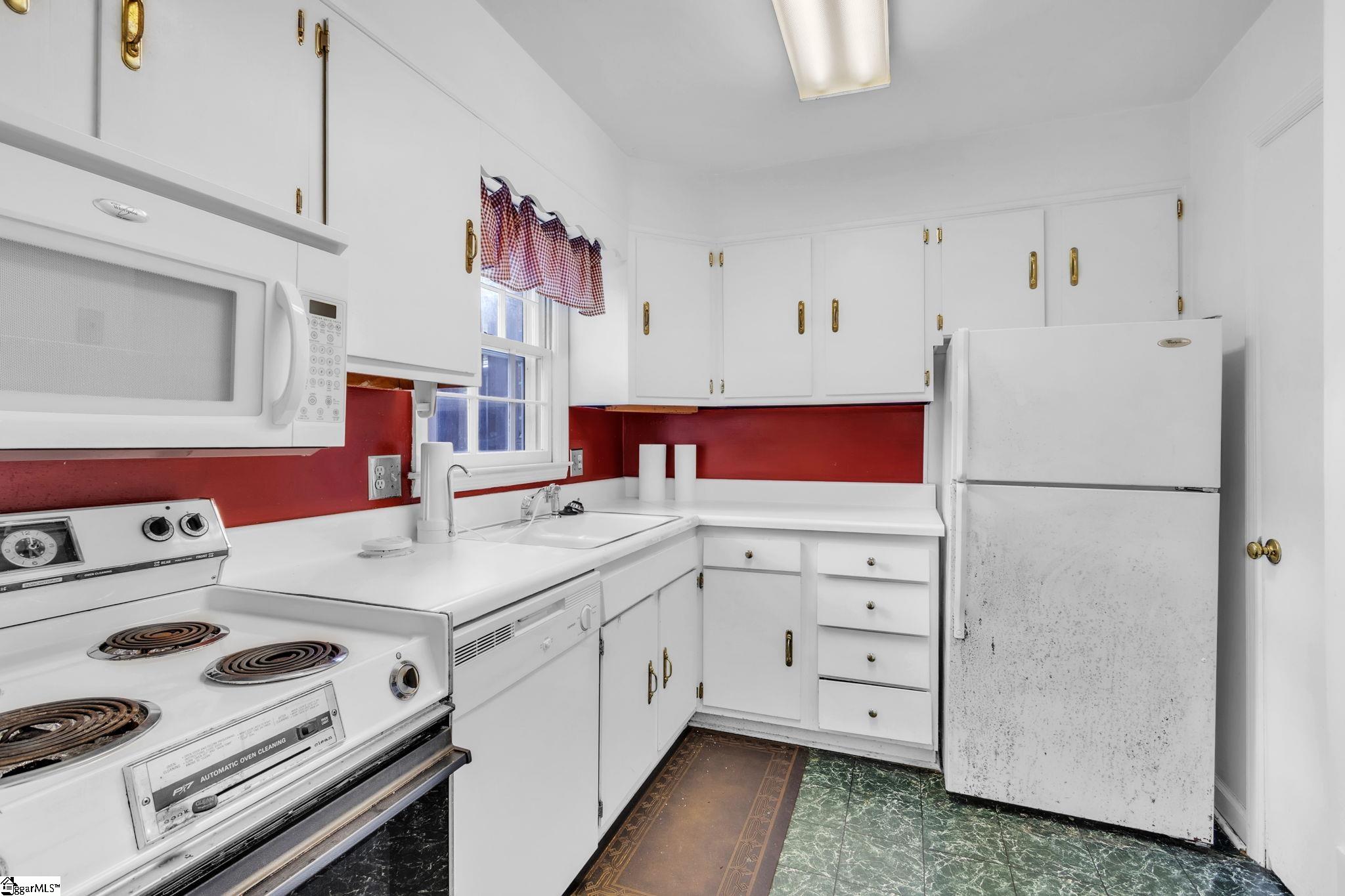 815 Edwards Road, Unit 18 Greenville, SC 29615 - Photo 25 of 28