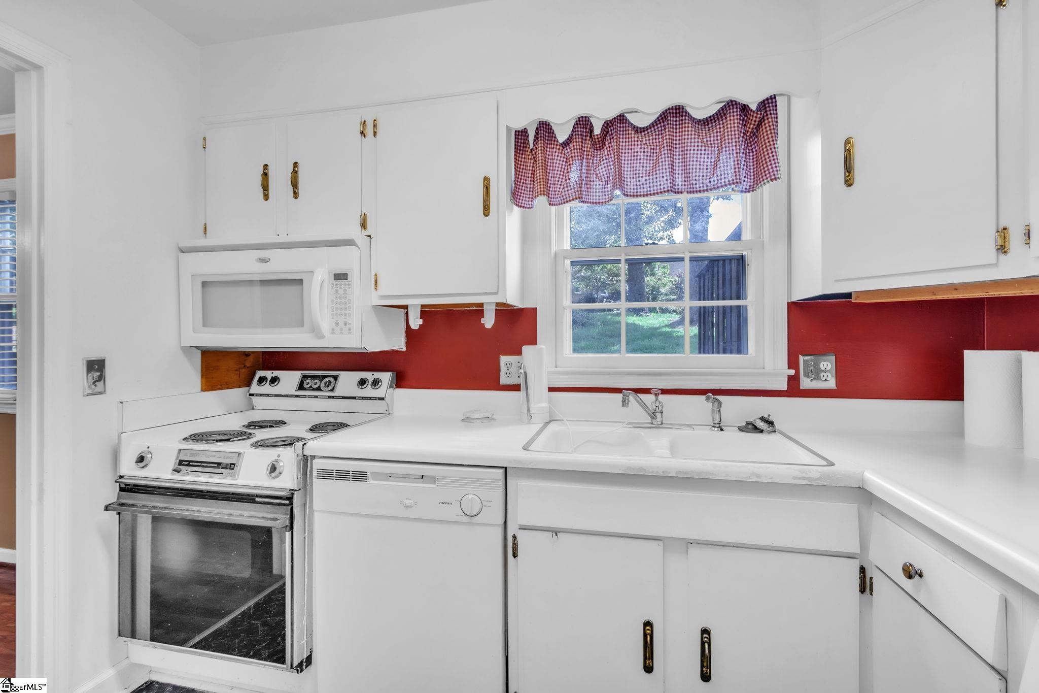 815 Edwards Road, Unit 18 Greenville, SC 29615 - Photo 27 of 28