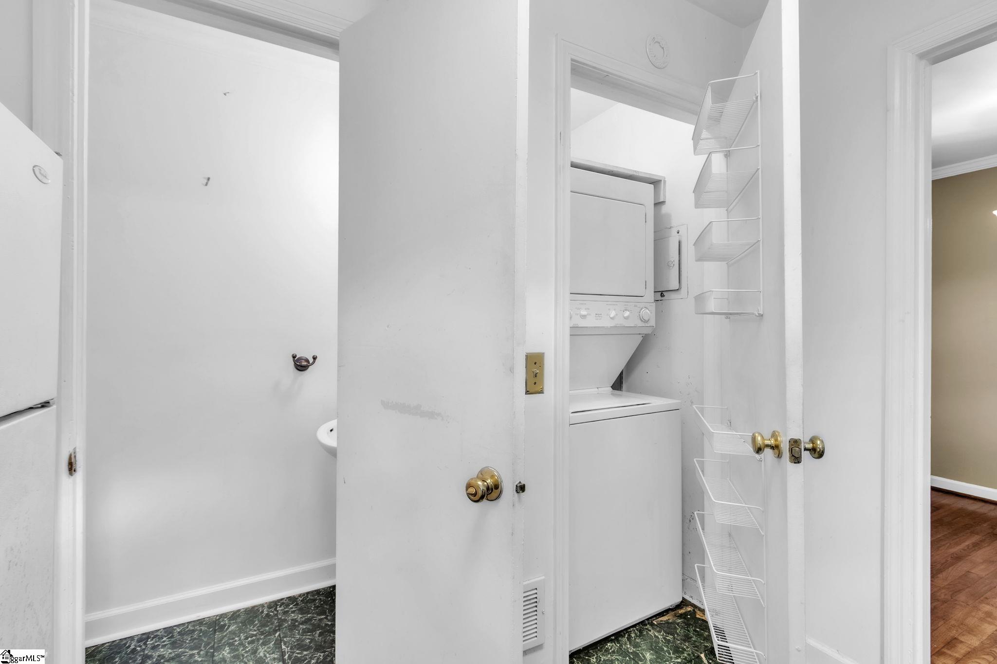 815 Edwards Road, Unit 18 Greenville, SC 29615 - Photo 7 of 28