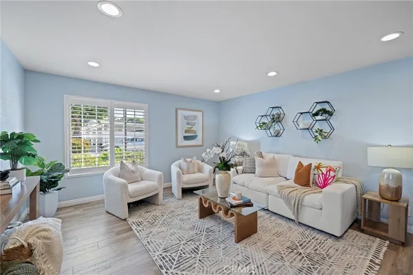 $749,888 | 4 Woodleaf, Irvine, CA 92614